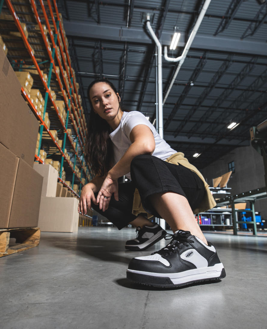 Women's Overton Work Shoe (Carbon Toe) Star White/Black - Image 10