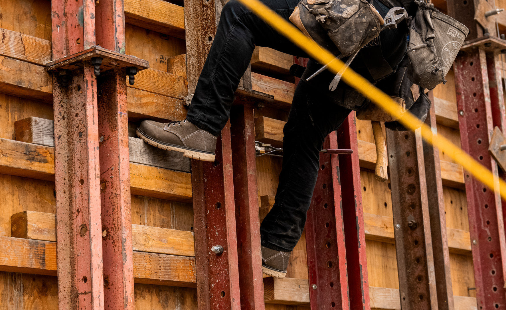 Women's San Jose 6" Waterproof 90° Heel Boot (Aluminum Toe) Steel Grey/Gum - Image 7